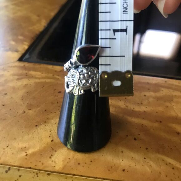 Natural Garnet Sterling Silver Elephant Ring Size 5.5 - Picture 7 of 8